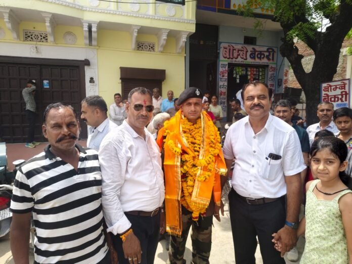 7 वर्ष की उम्र में पिता का साया उठने के बाद माँ की मेहनत से अग्निवीर बने कुलदीप सिंह राठौड़ का खेरोदा में ऐतिहासिक स्वागत